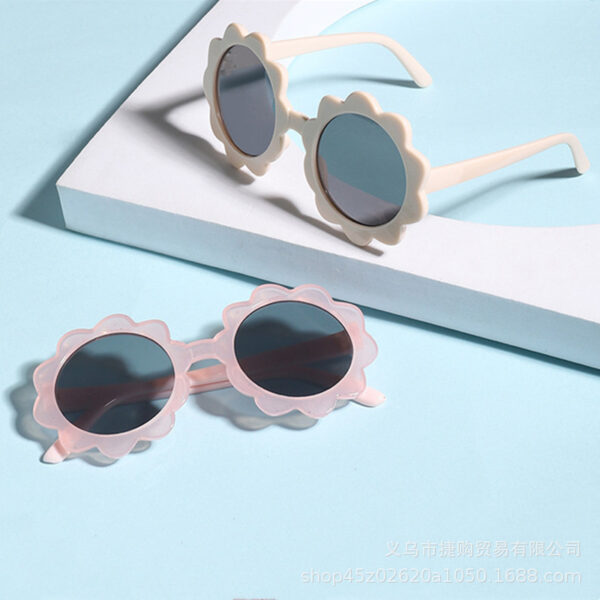 O1CN01naDaGV1hEG7hXO8FQ_2212400274245-0-cib Wholesale Cute Flower Kids PC Sunglasses