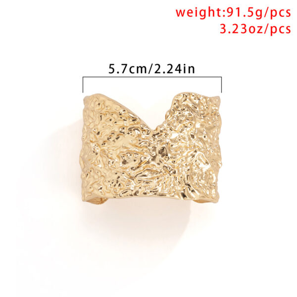 O1CN01naK7kh1E96hFRYDRY_988240308-0-cib Wholesale Geometric Simple Texture Iron Bracelet