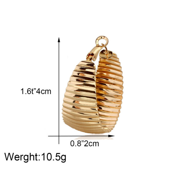 Wholesale Vintage Gold Hoop Alloy Earrings