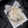 O1CN01oGWrgV1wtgEQGUqp5_2215496206366-0-cib Wholesale Retro Small Fragrance Floral Pearl Large Bow Hairpin