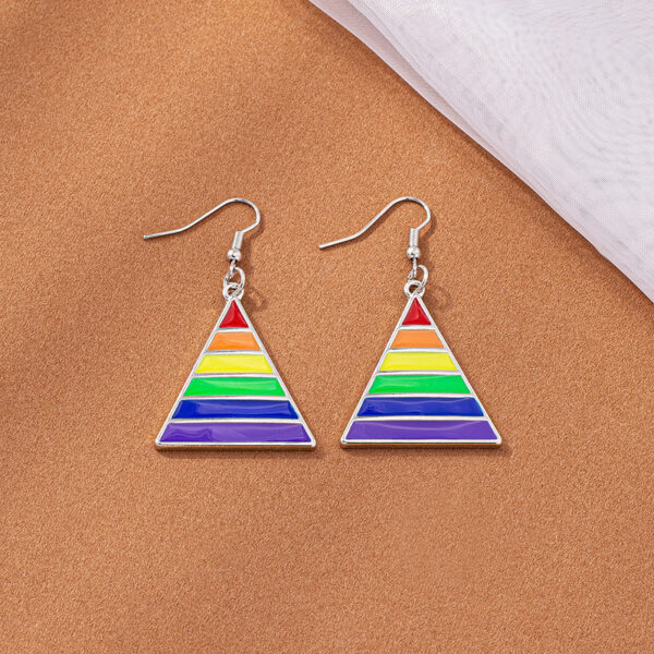 O1CN01oMRq292MGuZWuKFZc_2211772399801-0-cib Wholesale Triangle Rainbow Alloy Earrings
