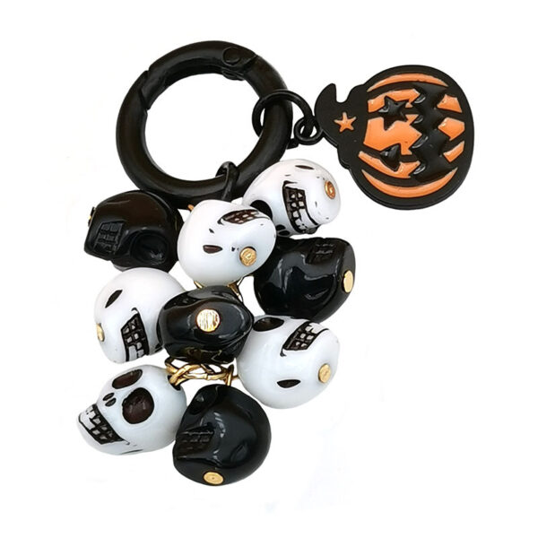 Wholesale Ghost Head Pumpkin Mummy Ghost Cat Skull Halloween Grape Bunch Alloy Keychain