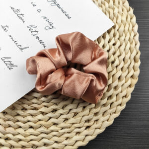 Satin large intestine hair ring [light coffee]]