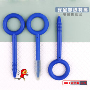 0.5mm / The pen refill is not replaceable.