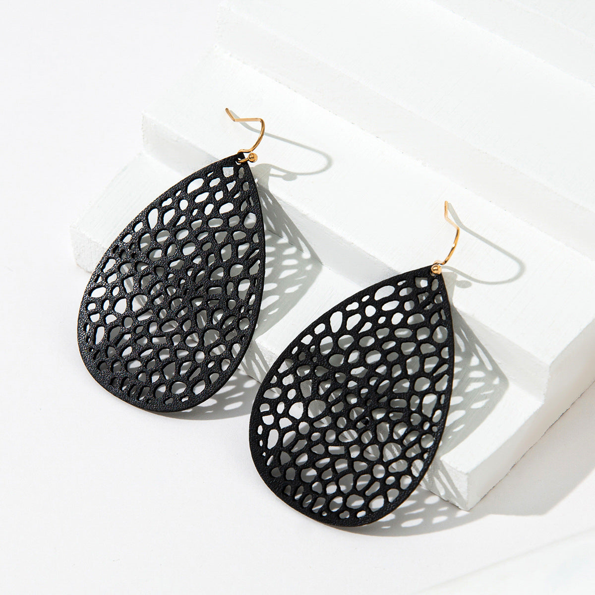 Wholesale Leather Hollow Mesh Non-standard Water op Earrings