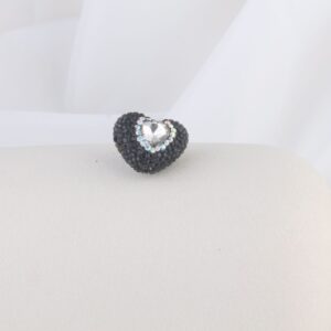 Black peach heart western region White Main Stone