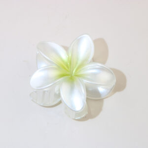 8cm white pearlescent-green heart / Packaging method [bulk]