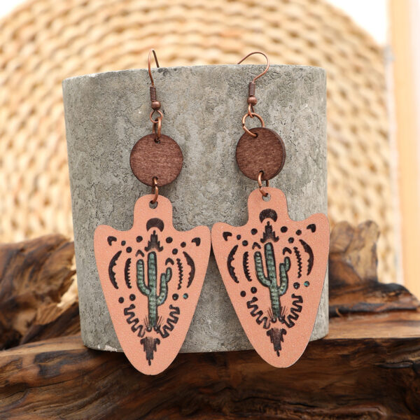 O1CN01pRzUr61ftMV6oOv65_3172764064-0-cib Wholesale Western Style Cactus Bull Head Wooden Earrings