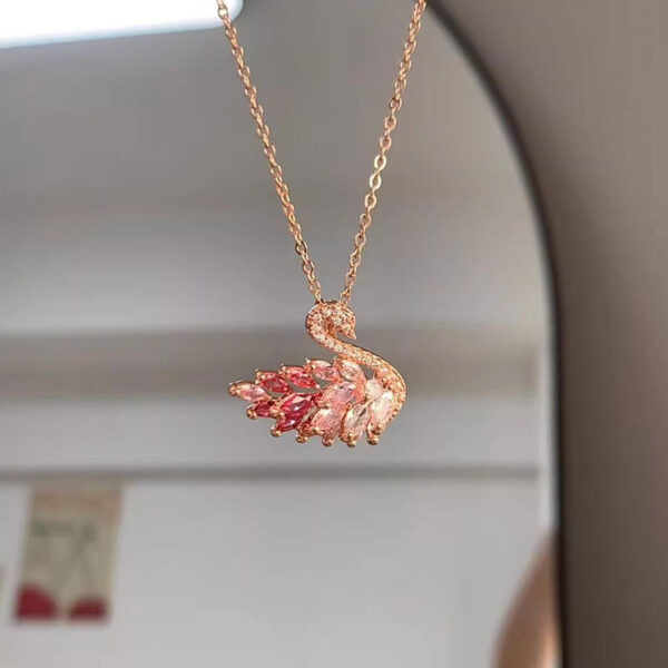 O1CN01pWfe0U1PKz9dRspX7_2214309291823-0-cib Wholesale Ombre Swan Copper Necklaces