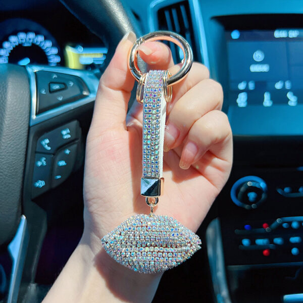 O1CN01pZsXV01WQf166HFzx_2879452783-0-cib Wholesale Lovely Diamond Lip Knot Keychain