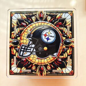 N006-NFL rugby pen holder