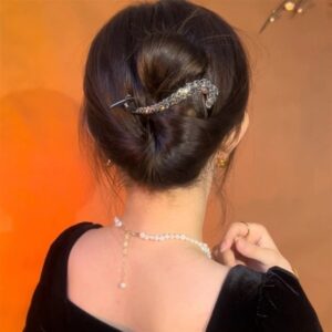 2-Black twist hairpin
