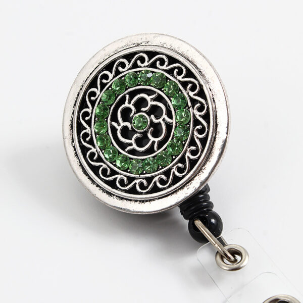 O1CN01q0lFlL1Nxn3NJZhhR_2676091637-0-cib Wholesale Retro Hollow Flower Diamond Retractable Alloy Keychain