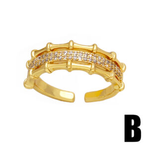 B / Opening is adjustable