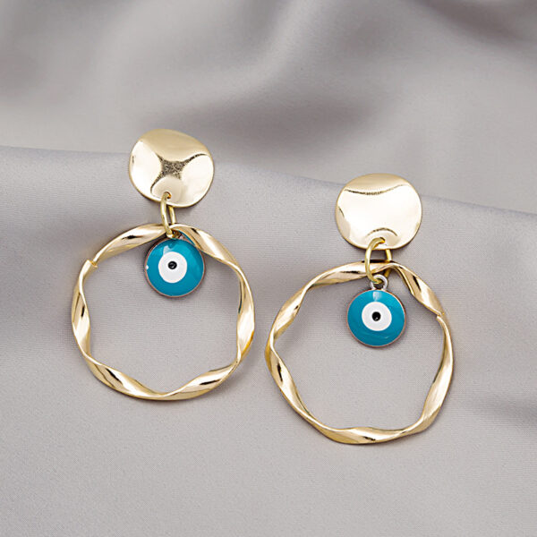 Wholesale Demon Eye Vintage Alloy Earrings