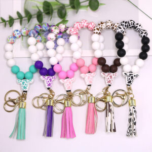 Wholesale Cow Pattern Cow Head Silicone Beaded Wrist Keychain