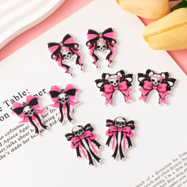 O1CN01qNY7VO2FMgTZvrUVp__2209539088866-0-cib Wholesale Halloween Skull Charm Bow Tie Ribbon Accessories FlatBack