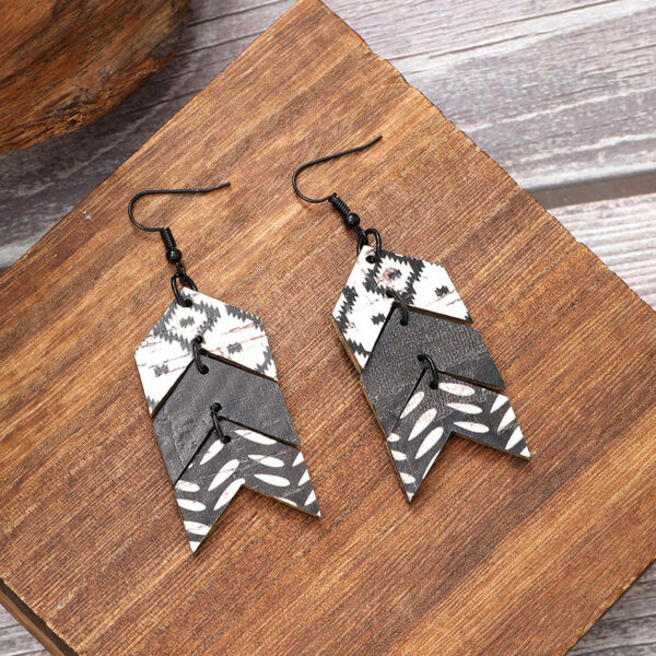 Wholesale Wooden Retro Style Natural Cork Crack Earrings