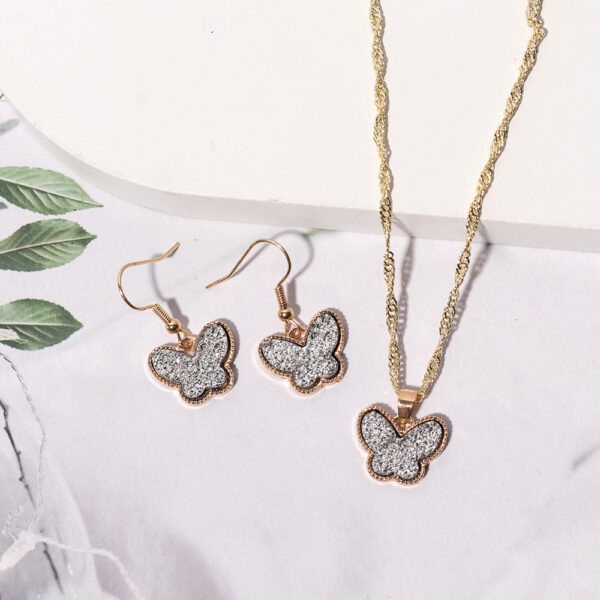 Wholesale 2pcs/pack European and American Fashion Butterfly Set Jewelry