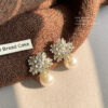 Wholesale Zircon Snowflake Pearl Earrings