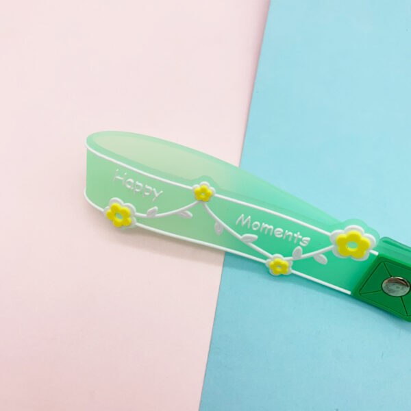 Wholesale Small Flower Jelly Color Soft PVC Lanyard Keychains