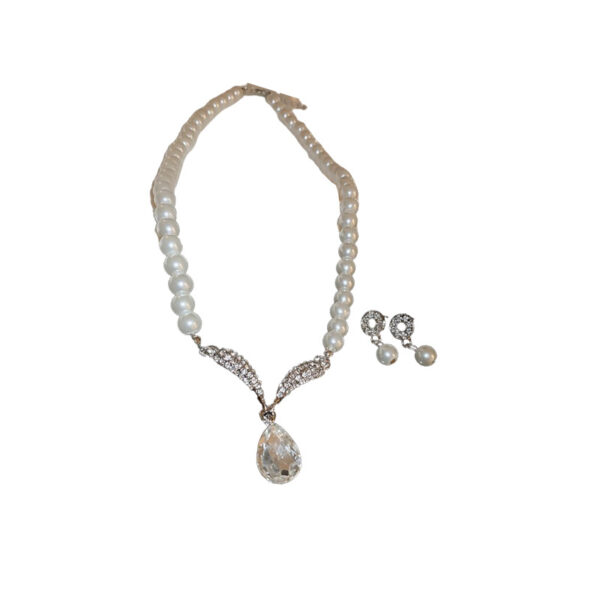 Wholesale Diamond Drop Pearl Earrings and Necklace Set
