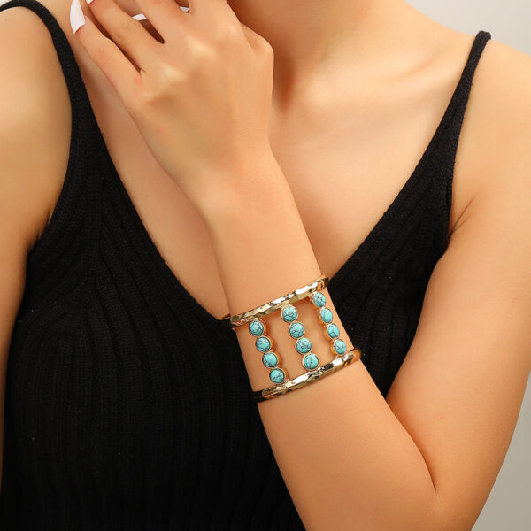 O1CN01rAXpGv1IWhf2eRQNA_3494910901-0-cib Wholesale Imitation Turquoise Boho Geometric Metal Bracelet