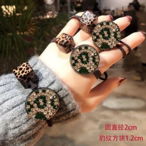 Leopard print large disc hair rope