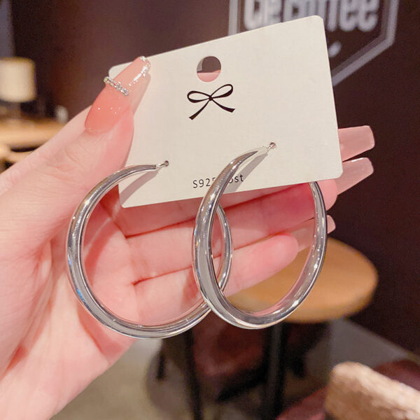 Wholesale Large Circle Alloy Earrings