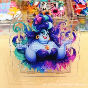 B064-villain Ursula pen holder
