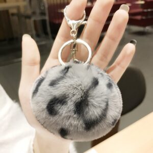 gray leopard print fur ball / Packed in a single opp bag. the keychain is not fixed. if necessary, please contact customer service for notes
