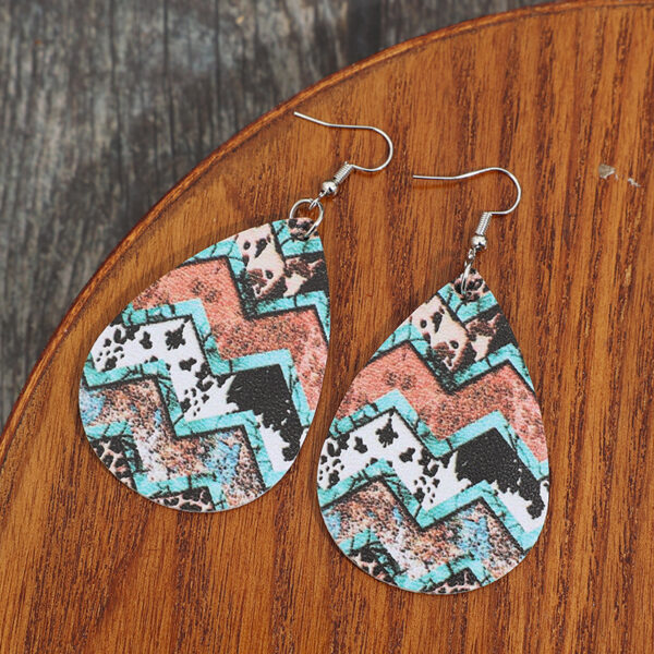 Wholesale Vintage Western Cow Pattern Droplet Leather Earrings