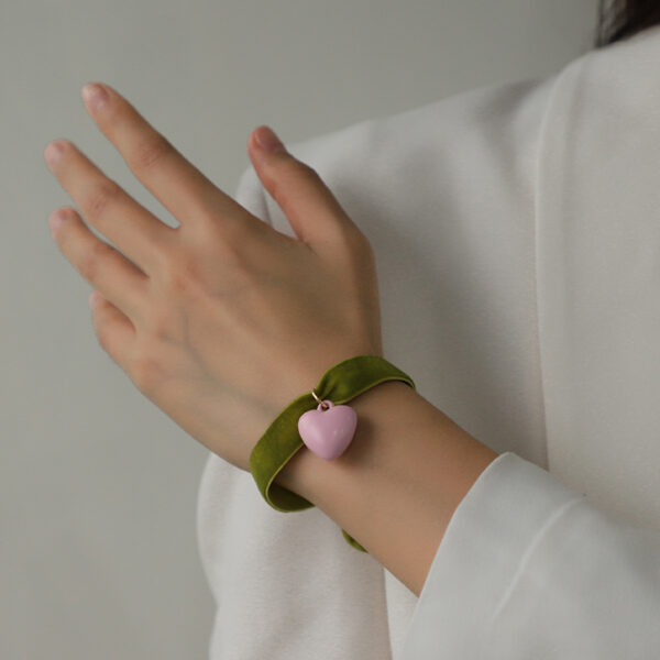 O1CN01sNX1qb1xUJwgN8xdV_2209082606446-0-cib Wholesale Valentine's Day Series Stretch Velvet Wide Band Love Bracelet