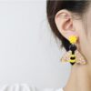 O1CN01sPYehg1tTAa58suPC_2207988525902-0-cib Wholesale Acrylic Vintage Flower Bee Earrings
