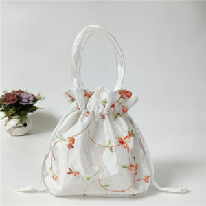 New white embroidered bag