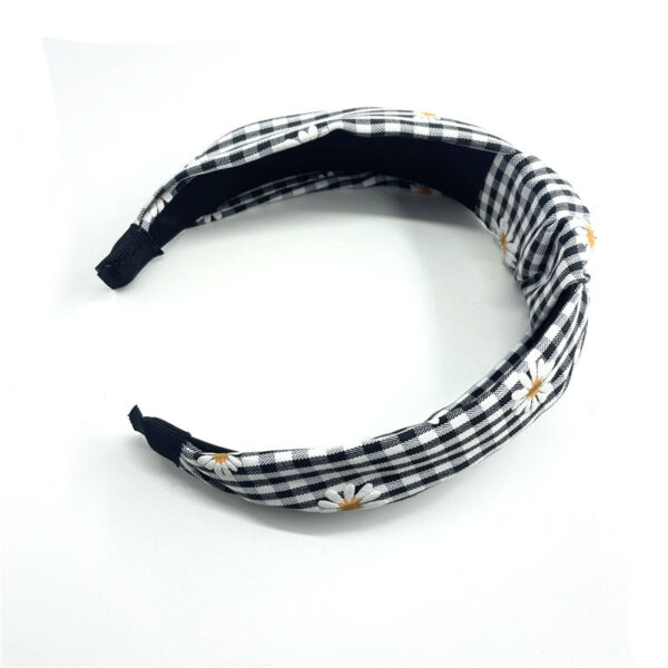 Wholesale Vintage Black and White Checkered DaisiesKnotted Headbands