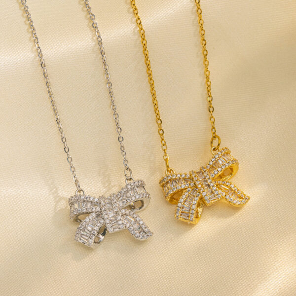 Wholesale Bow Titanium Steel Crystal Light Luxury Niche Cold Wind Clavicle Chain