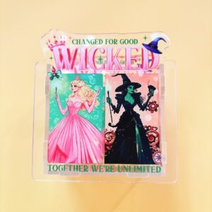 B326-magic bad witch pen holder