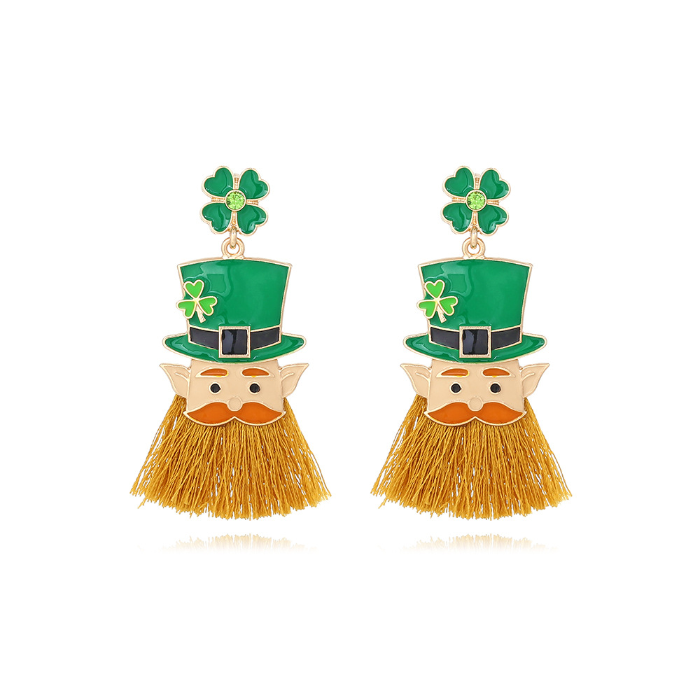 Wholesale Cross-border St. Patrick Carnival four-leaf clover head tassel earrings alloy drop oil Irish hat earrings