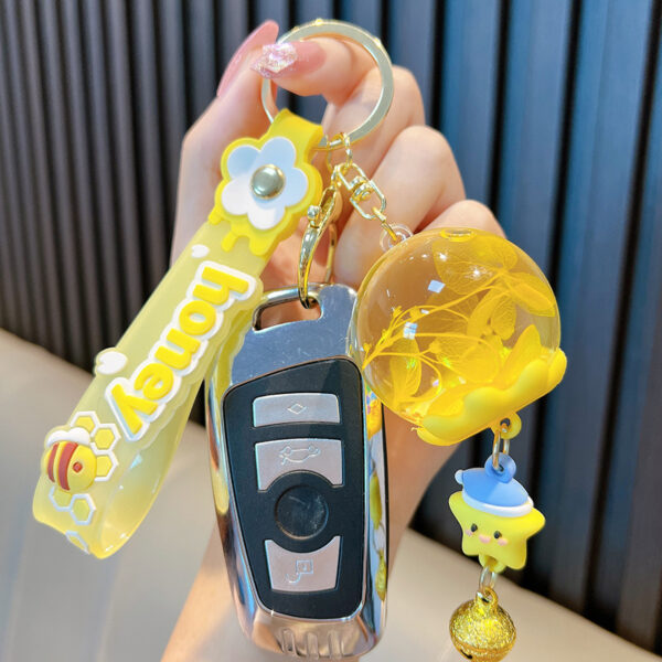 Wholesale Liquid Quicksand Dried Flower Floating Wind Chime Acrylic Keychain