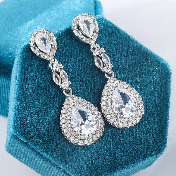O1CN01tJmw091JJi9X2T0gv_3027621008-0-cib Wholesale Water Droplet Shaped Copper Earrings