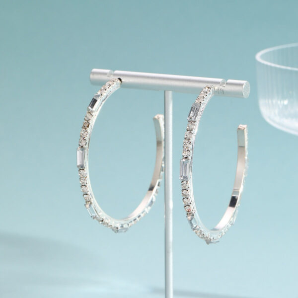 Wholesale C-shaped Diamond Earrings