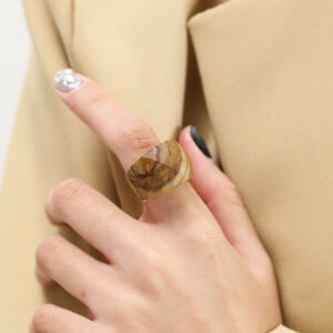 Golden natural picture stone / No. 8