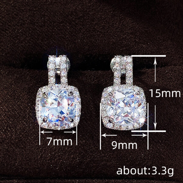 Wholesale Simple Round Diamond Copper Earrings