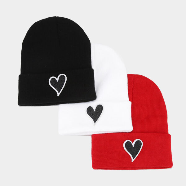 O1CN01tnj76F2AbGxY6bUF2_2496528221-0-cib Wholesale Love Patch Warm Knitted Hat Woolen Hat
