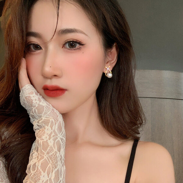 Wholesale 925 Silver Needle Pearls Vintage French Alloy Earrings