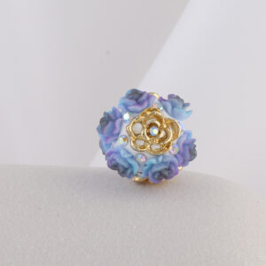 Gold accessories mixed purple