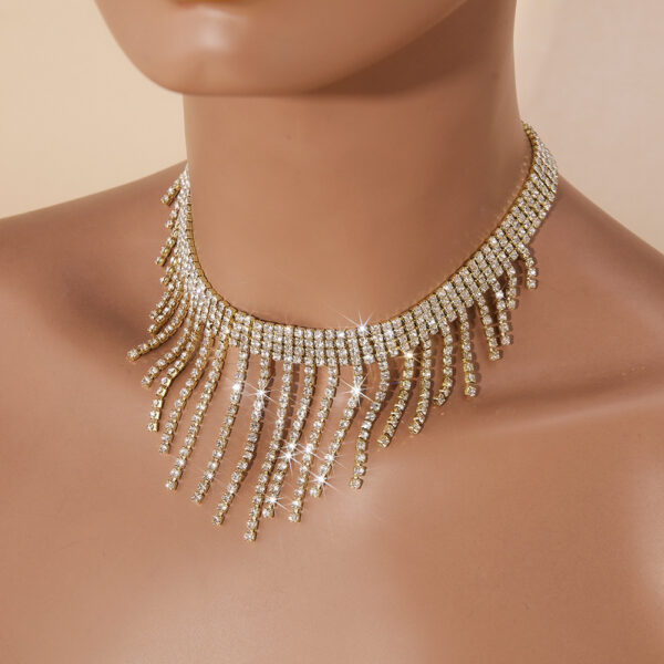 Wholesale Luxury Full Diamond Tassels Long Collarbone Rhinestones Necklace