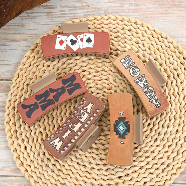 O1CN01uRoI3G1ftMUt0PxRj_3172764064-0-cib Wholesale Western Style MAMA Playing Cards HOWDY Leather Hair Clip