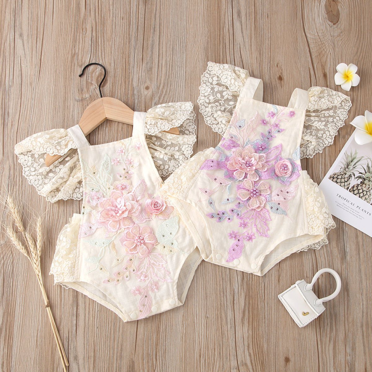 Wholesale Lace Mesh Flying Sles Ties Embroidered Pearl Triangle Siamese Baby Clothes